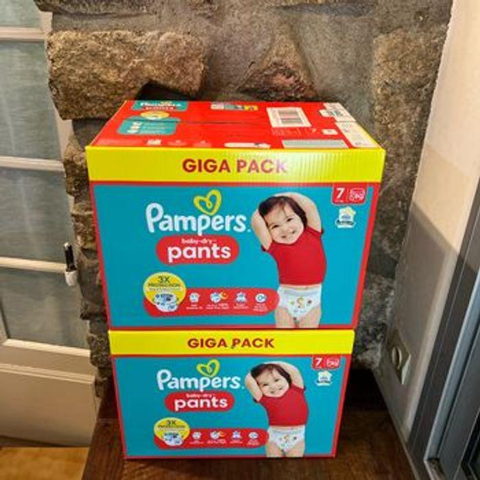 Lot 2 cartons Pampers Taille 7 : 160 Culottes couche pants - photo numéro 3