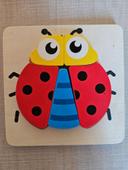 Puzzle en bois coccinelle