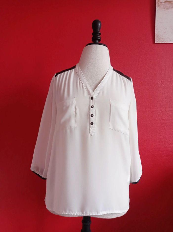 Blouse blanche Kiabi taille 40 État neuf - photo numéro 2