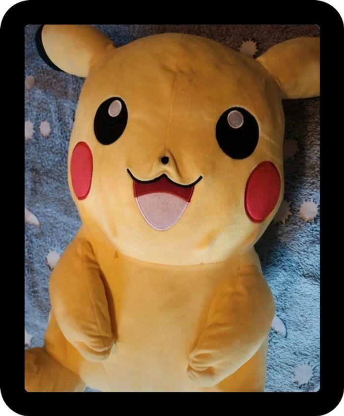 Grosse peluche pikachu 50 cm - photo numéro 4