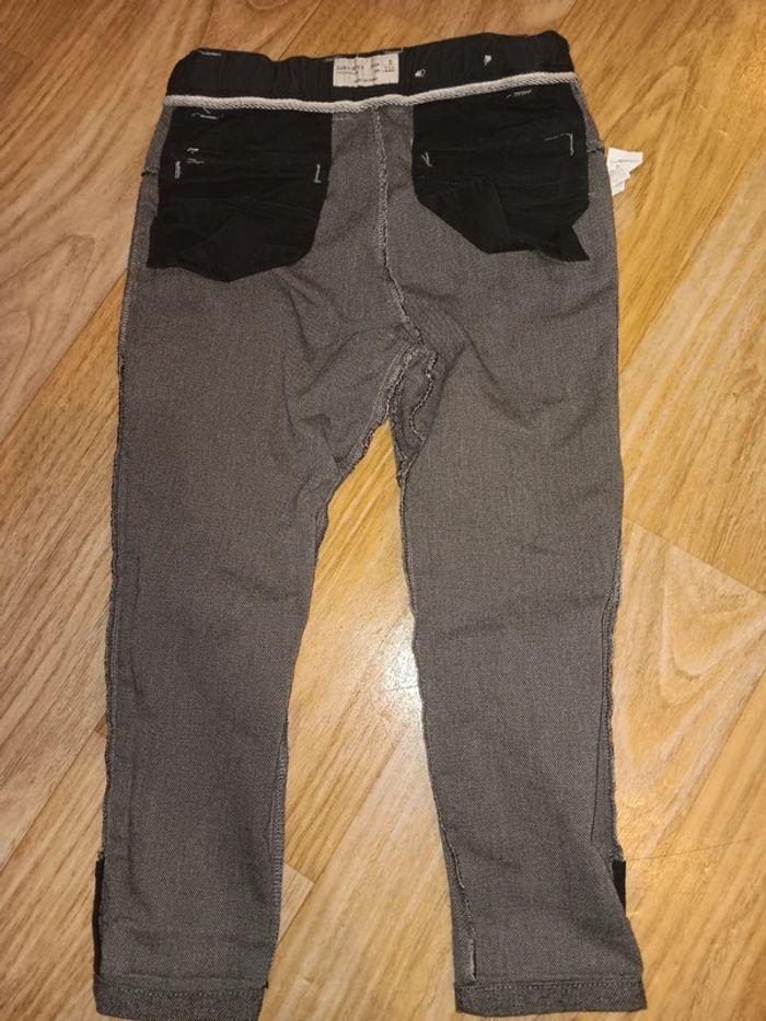 Lot de 2 pantalons de zara boys 5 ans - photo numéro 7