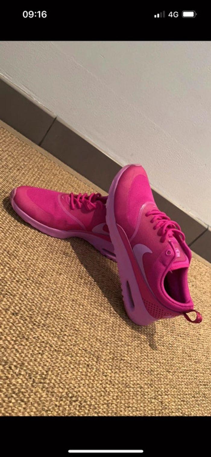 Baskets Nike rose - photo numéro 1