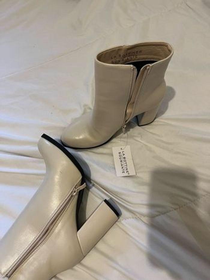 Bottines cuir blanche neuve - photo numéro 4