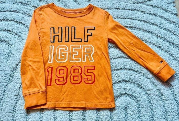 Haut tommy Hilfiger 5 ans