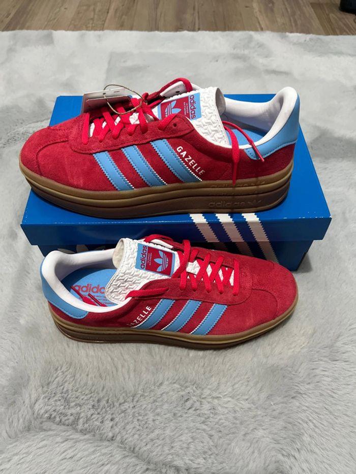 Gazelle bold femme rouge et bleu 42 2/3 - photo numéro 1