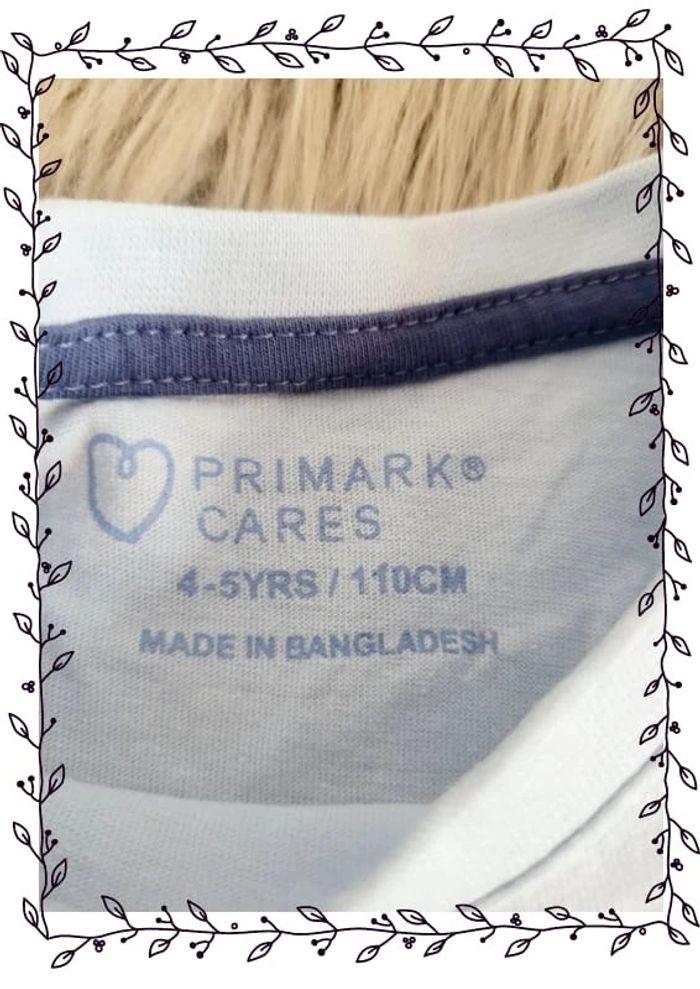 Beau T-shirt Primark 4/5 ans - photo numéro 3