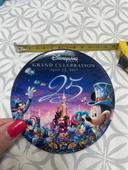 Badge Disneyland 25ans « Grand célébration » 12 avril 2017