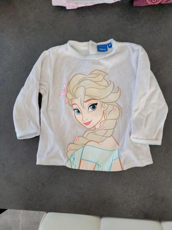 Haut de pyjama elsa taille 18 mois