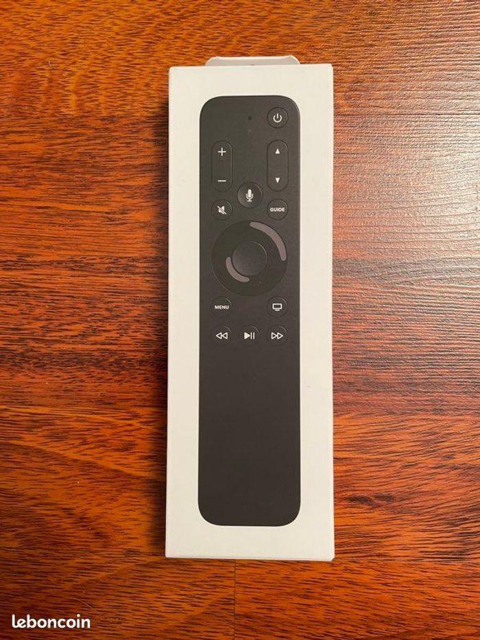 [NEUF] Télécommande Apple TV, remote Apple TV de Free, Siri, rétroéclairé, OQEE - photo numéro 4