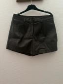 Short en cuir bordeau primark