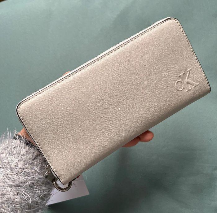 Portefeuille ultralight wristlet Calvin Klein - photo numéro 3