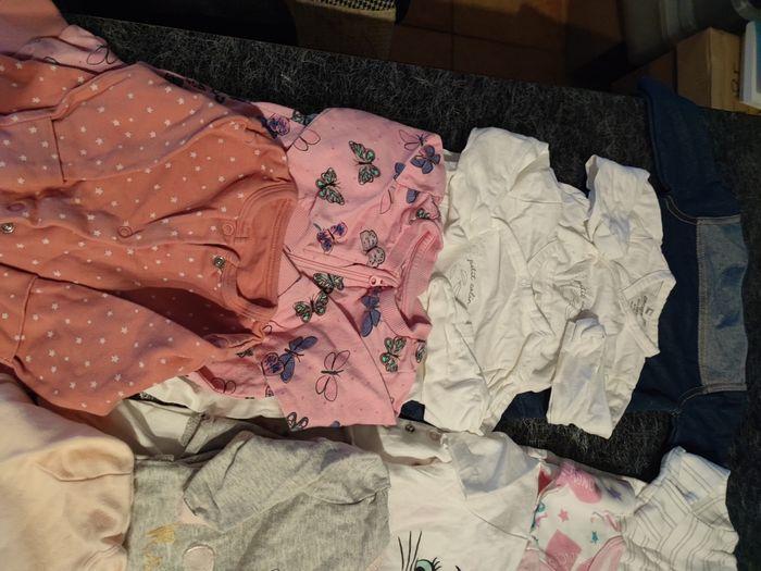 Lot de 12 pyjamas fille 3 mois - photo numéro 2