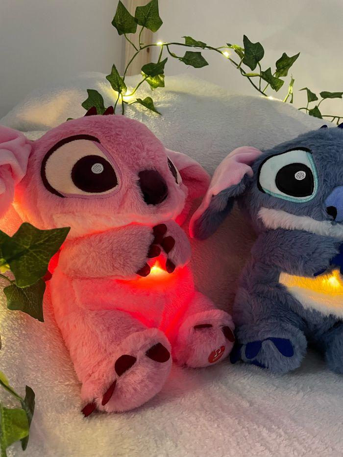 Peluche lumineuse Disney Stitch qui respire - photo numéro 10