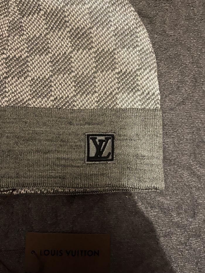 Bonnet Louis Vuitton gris - photo numéro 2