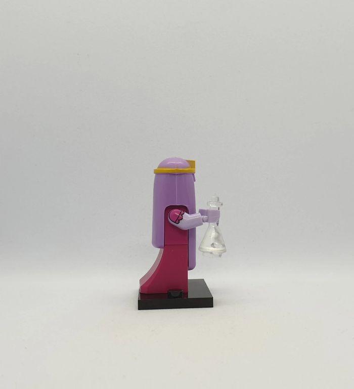 Figurine Adventure Time  - Princesse Chewing-Gum - (Style Lego) - photo numéro 4