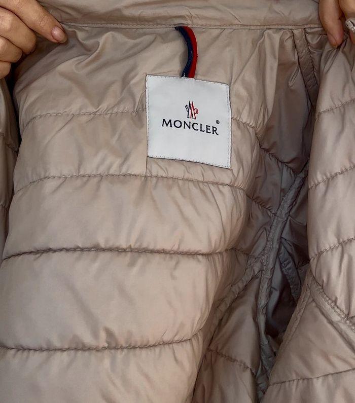 Doudoune beige Moncler - taille M - photo numéro 6