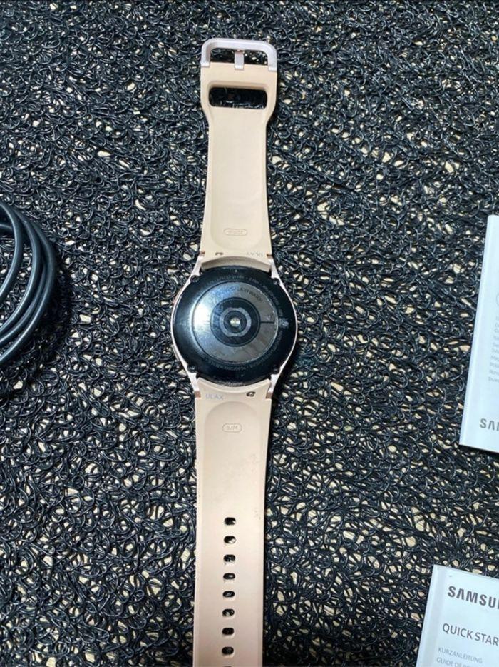 Montre Samsung galaxy Watch 4 - photo numéro 7