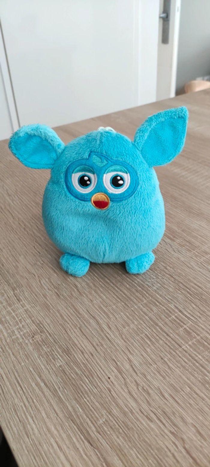 Doudou peluche Furby bleu - photo numéro 2