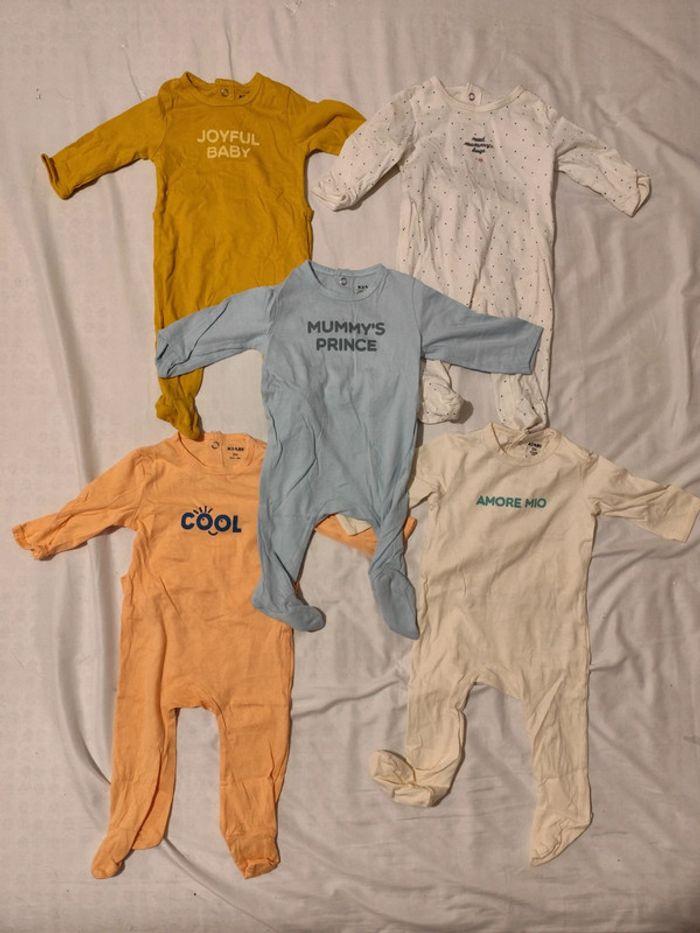 Lot de 5 pyjamas - photo numéro 1