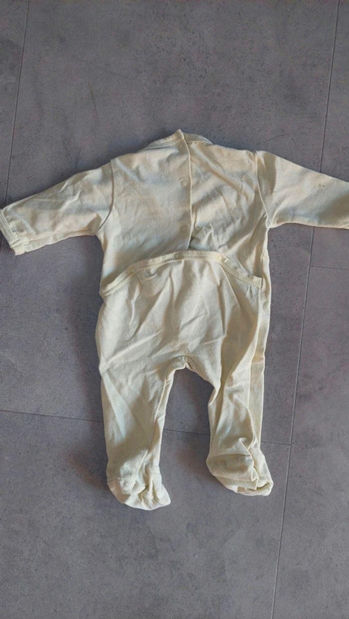 Lot 2 pyjamas 1 mois kiabi et verbaudet - photo numéro 12