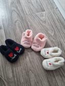 Chaussons neufs pour bébé