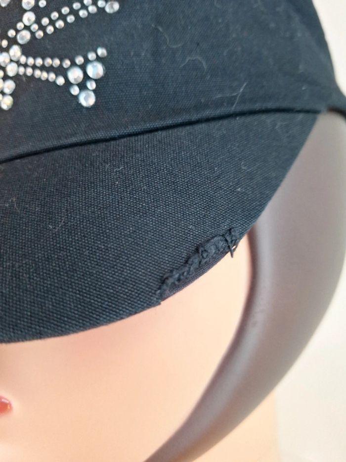 Casquette noire effet usé motif  tête de mort en strass - photo numéro 6