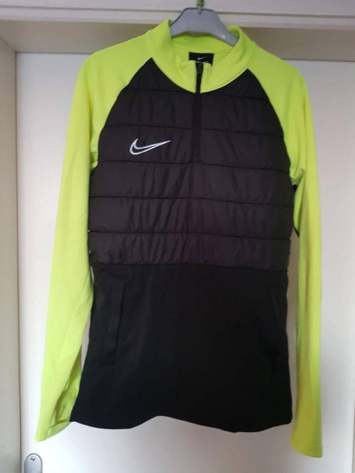 Sweat nike dry fit  tailleS - photo numéro 1