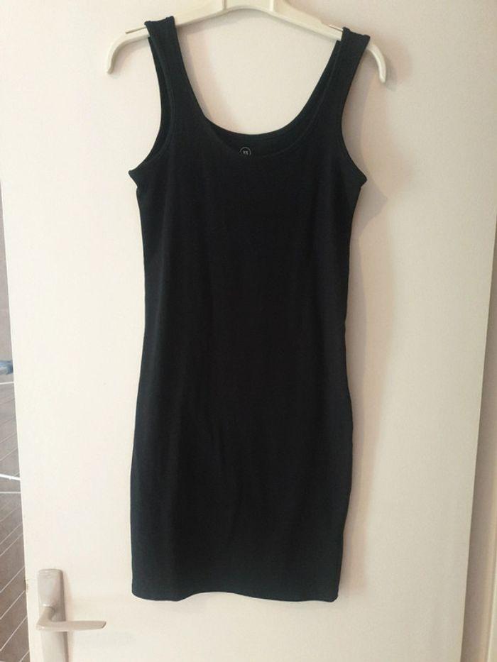 Robe moulante basic noire taille XS - photo numéro 1