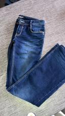 Jeans neuf 38