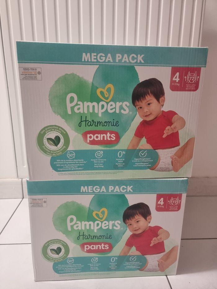 Couche taille 4 pampers harmonie  144 pants