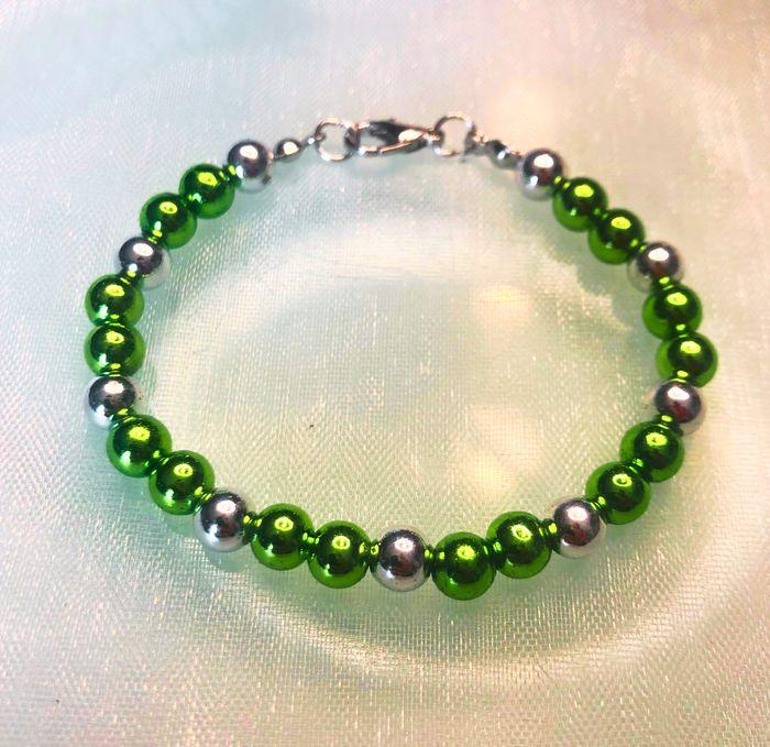 Bracelet avec perles 6mm – Vert et Argent - photo numéro 1