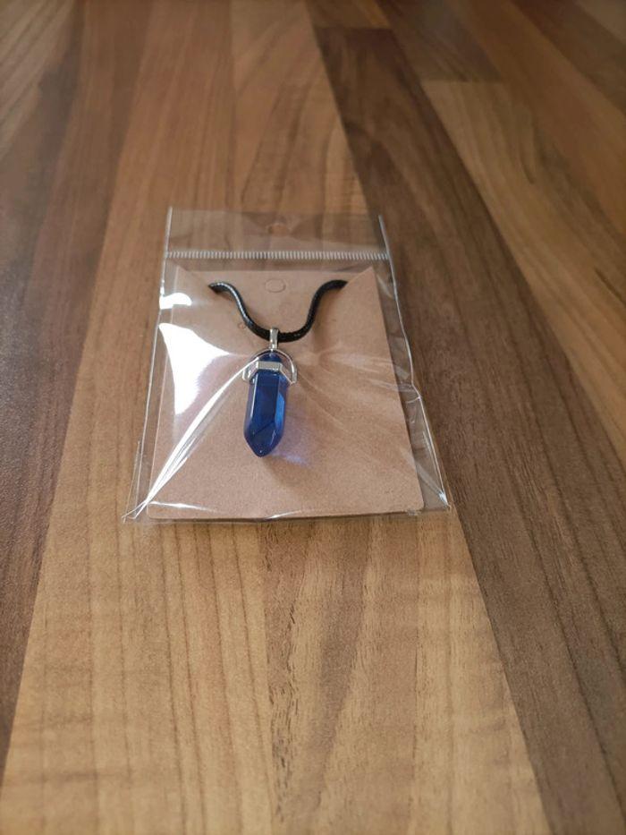 Collier neuf avec pendentif losange bleu verre - photo numéro 5