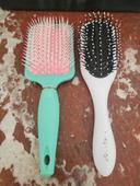 Brosses à cheveux