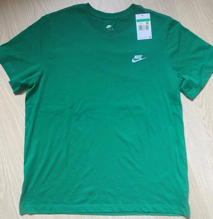 T-shirt Nike - photo numéro 1