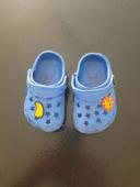 Sabots type crocs taille 18