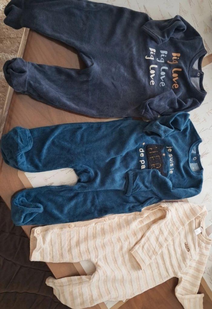 Lot pyjamas bébé jusqu'à 9 mois - photo numéro 3