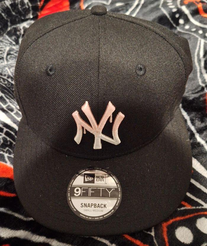 Casquette réglable New Era Yankees neuve taille M - photo numéro 2