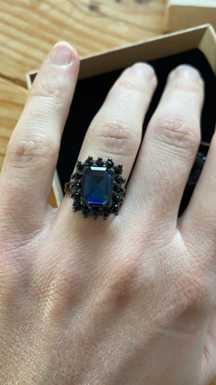 Bague et boucles d’oreilles bleues - photo numéro 2