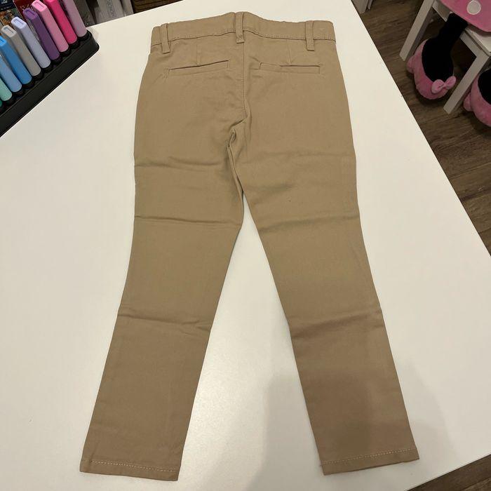 Pantalon beige 5 ans NEUF - photo numéro 3