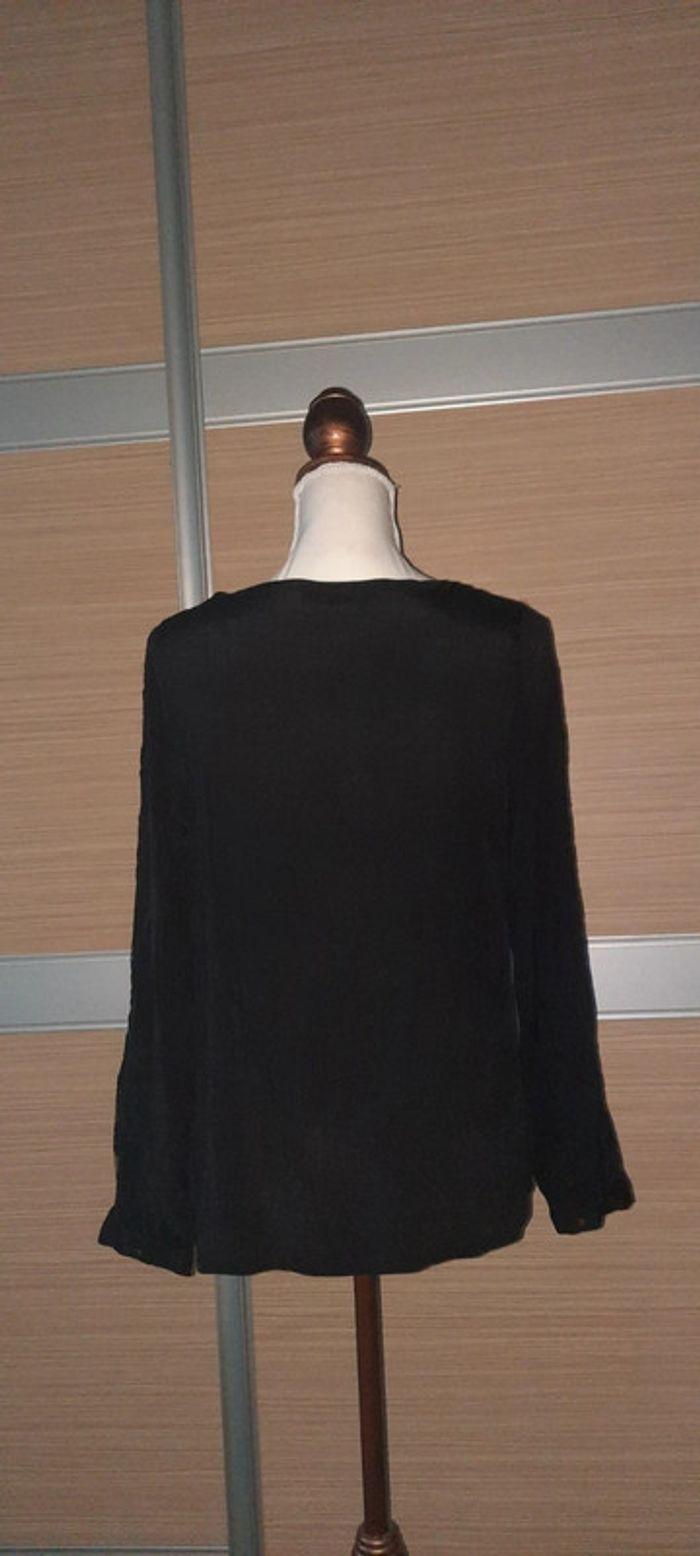 Blouse noire Kiabi taille M - photo numéro 2