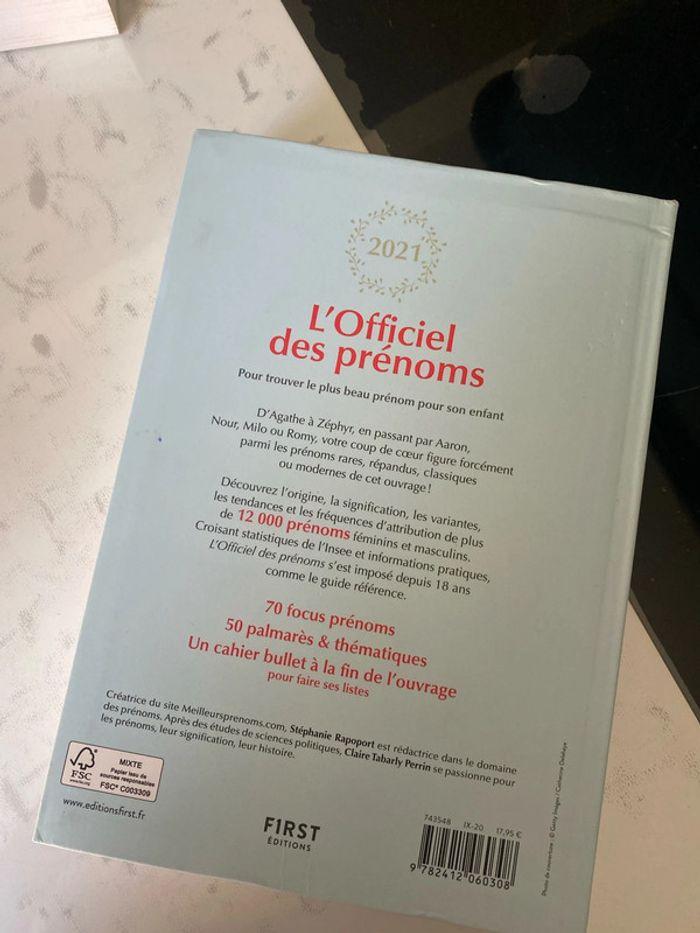 Livre des prénoms - photo numéro 2