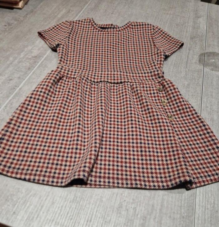 Robe à carreaux 5 ans - photo numéro 1