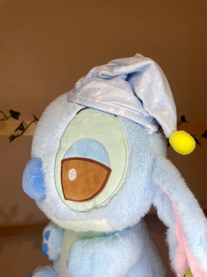 Peluche Disney Stitch pyjama Endormi grande taille - photo numéro 5