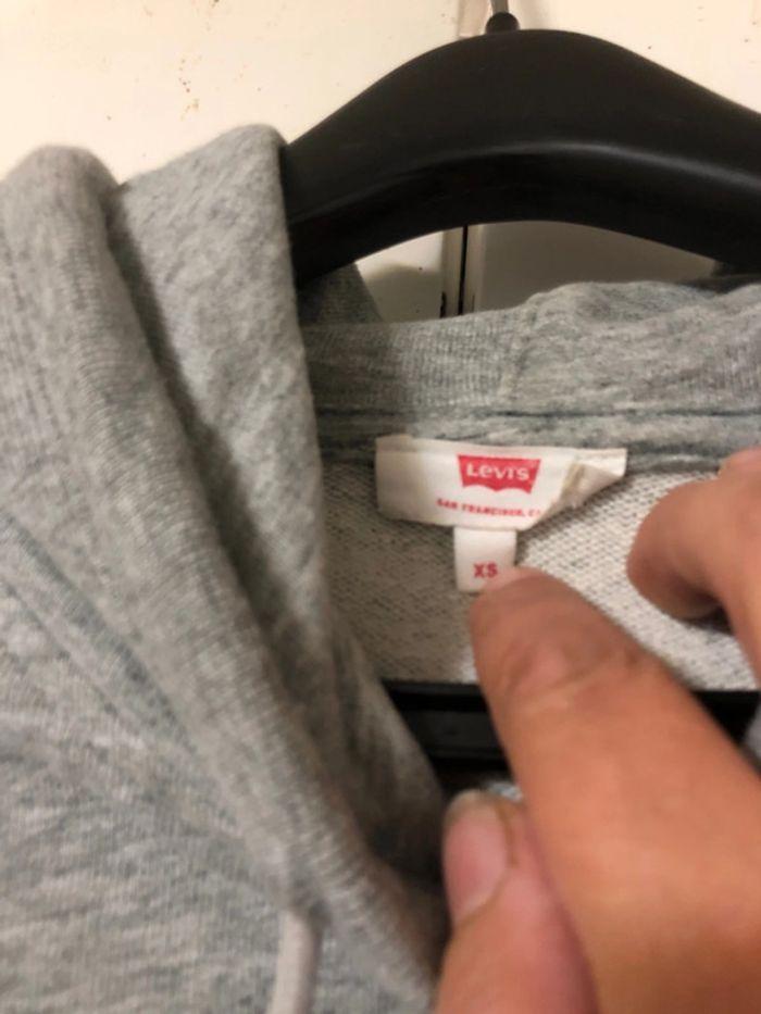 Pull Sweat a capuche Levi’s. Taille XS - photo numéro 3