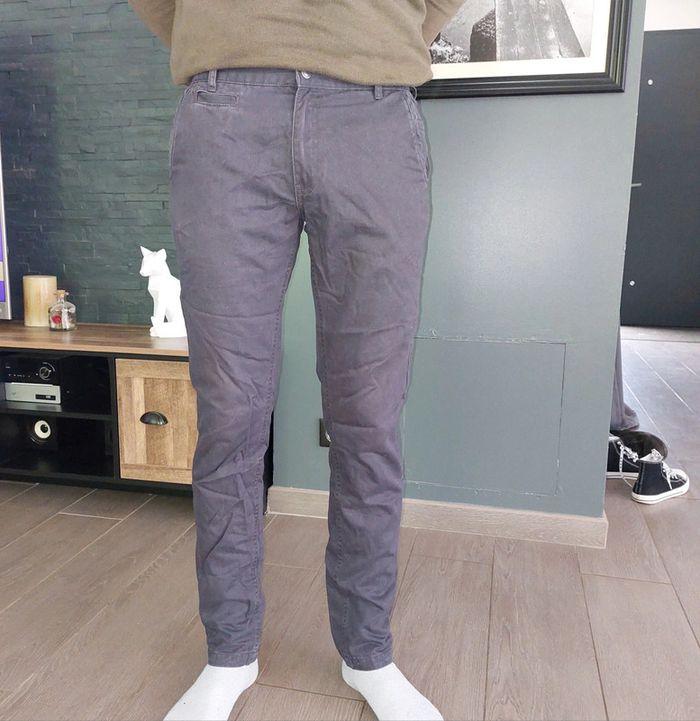 Chino eaglewood taille W28  L34 - photo numéro 1