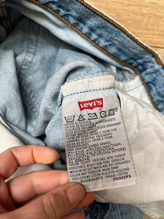 Jean Levis troué, coupe 501 droite, taille W31 L30 soit S - photo numéro 3