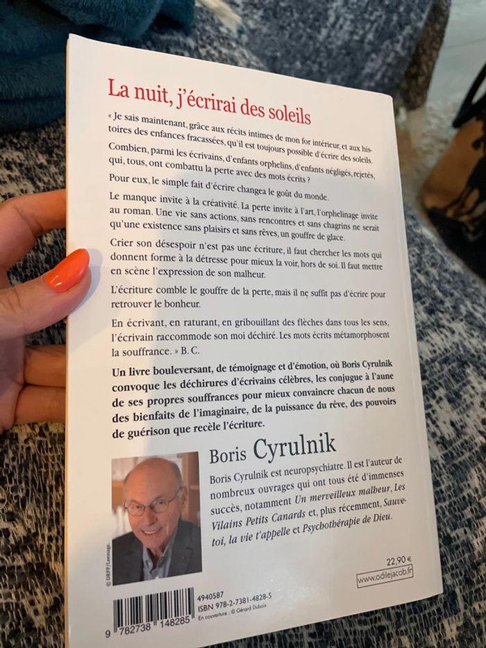 Livre de Boris Cyrulnik La nuit, j’écrirai des soleils - photo numéro 2