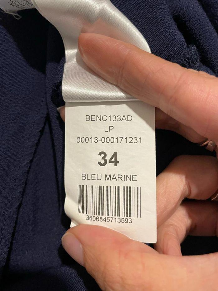 Blouse à manches longues fluide bleu marine bordure et poignet blanc noeud dos Naf Naf taille 34 - photo numéro 7