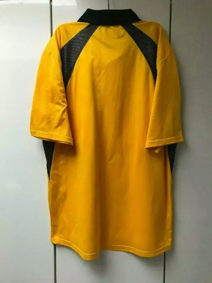 Maillot de foot jaune Erima neuf ! - Taille M - photo numéro 2