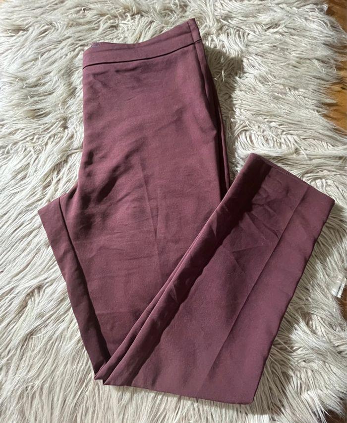 Pantalon bordeaux Kiabi taille 40 - photo numéro 1